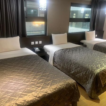 Fine Hotel Kaohsiung Bagian luar foto