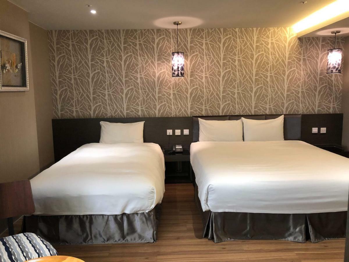 Fine Hotel Kaohsiung Bagian luar foto